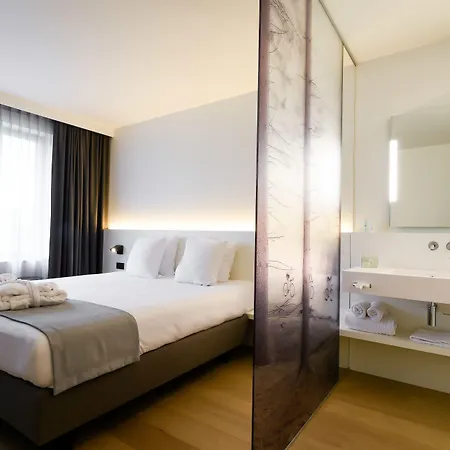 R Experiences Hotel 4*