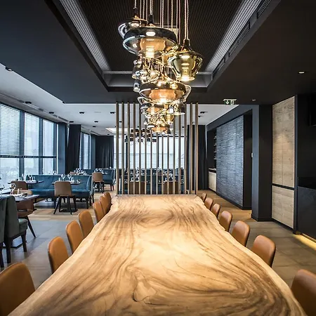 R Experiences 호텔