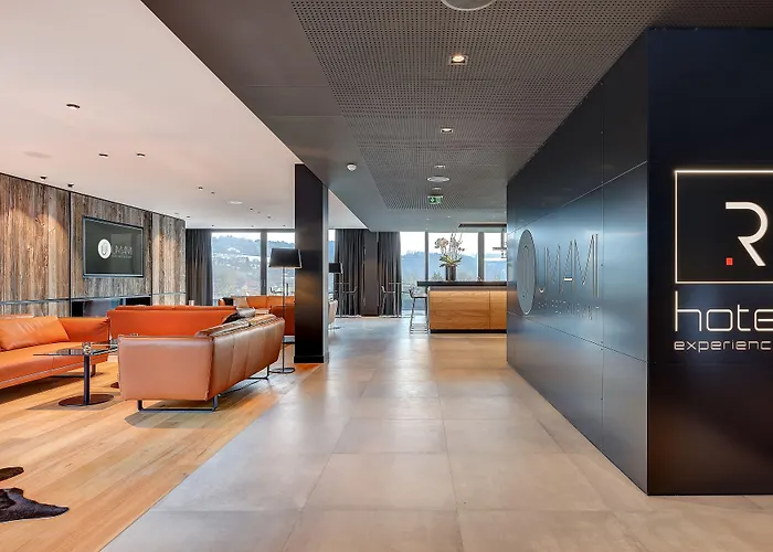 R Experiences Szálloda