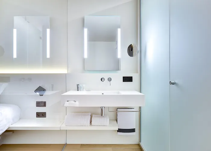 R Experiences Szálloda 4*