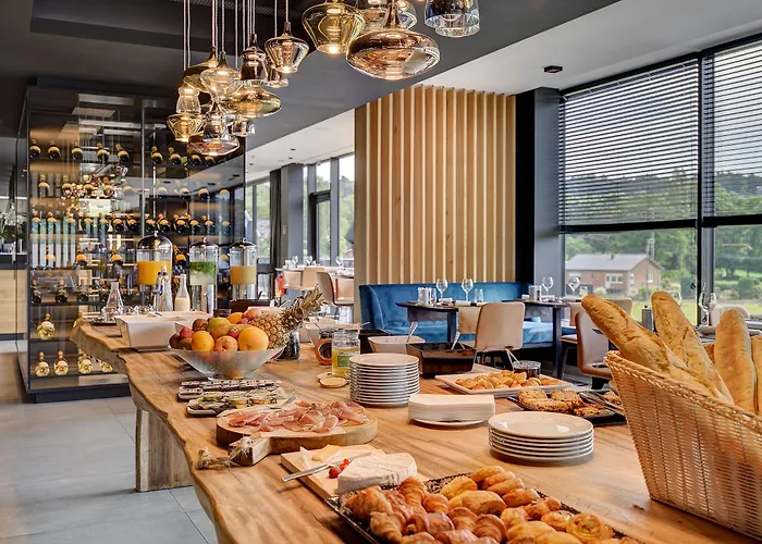 R Experiences Szálloda